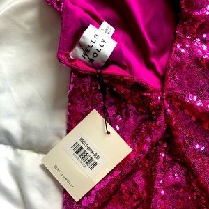 perfect condition hello molly dress w/ tags. perfect for homecomings and dances!